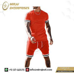 Survêtement streetwear tendance décontracté pour homme T-Shirt à manches courtes surdimensionné d'été avec short de plage quantité minimale de commande bas - Product Image 6