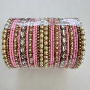 Ensembles Chudiyan de verre en tissu de velours personnalisés Style élégant Dernière fête Eid & Party Wear Bangle Churian pour les femmes - Product Image 4