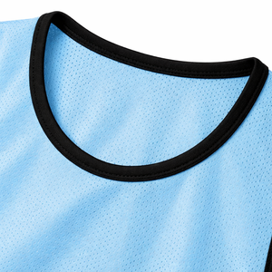Maillot d'entraînement de football bleu clair personnalisé en maille, sans manches, respirant, séchage rapide, OEM ODM, vente en gros - Product Image 5