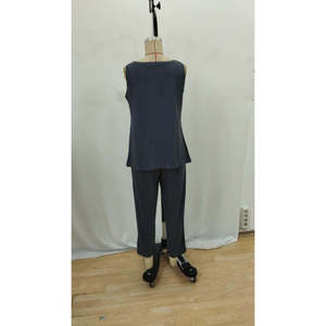Conjunto de Dos Piezas para Mujer, Blusa de Viscosa con Tirantes y Cuello Redondo, Pantalones Deportivos, 35783 - Gris - Product Image 5