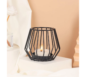 Porte-bougie élégant en métal géométrique doré - Product Image 2