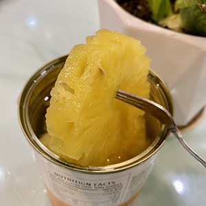 ISO Certificated Big Sale Tasty Factory In Vietnam <b>Pineapple</b> Pieces in <b>Light</b> Syrup Packed in 30oz Can - Product Image 4