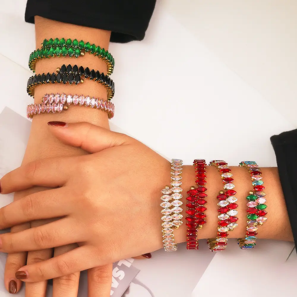 Zircon coloré en gros personnalisé plaqué or Joyeria 18K femmes en acier inoxydable manchette bijoux de mode bracelets