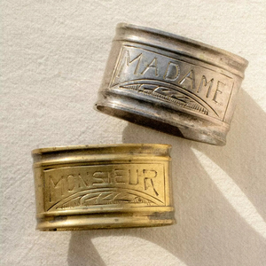 Anneau de serviette en aluminium de style contemporain, marque privée, décoration de table moderne pour des configurations de repas élégantes - Product Image 1