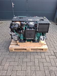 Nouvelle condition V o l v o Penta D4-300 300HP moteur diesel marin hors-bord électrique et essence carburant pour la navigation de plaisance - Product Image 2