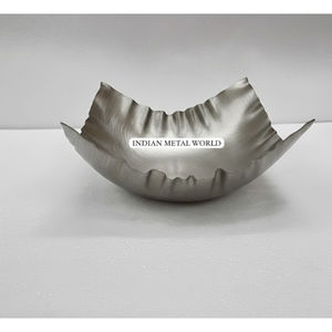 Modern Decorative <b>Metal</b> Bowl Handcrafted Aluminium Wavy <b>Edge</b> Centerpiece Chocolate Bowl Stylish Home Table Decor At Lowest Price - Product Image 1