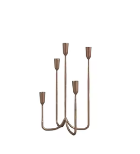 Candelabros de metal de diseño minimalista Portavelas de metal hecho a mano Disponible Amplia gama de soportes de velas de decoración de iluminación - Product Image 4