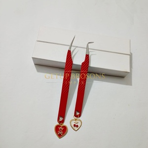 Pince à cils GETUP BROSONS IMPEX en acier inoxydable de haute qualité, isolation/90 degrés, breloques personnalisées, revêtement en poudre rouge - Product Image 4