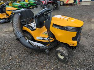 High Quality New Cub Cadet XT1 LT42E Petrol Gasoline 2-Stroke Lawn Mower Industrial Grade <b>Now</b> Available in Bulk Stock at Price - Product Image 6