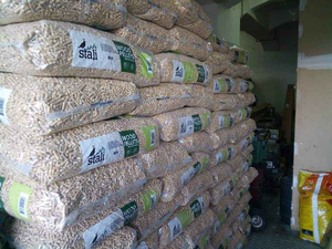 Granulés de bois RTS, briquettes 6mm, sacs de 15KG, sciure de bois, système de chauffage, prix Europe, livraison économique France et dans le monde entier - Product Image 4