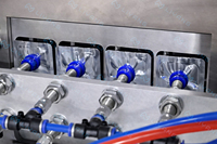 Machine d'emballage automatique de sachets en forme de bouteille 50 ml pour boissons au collagène, boissons instantanées, shots énergétiques