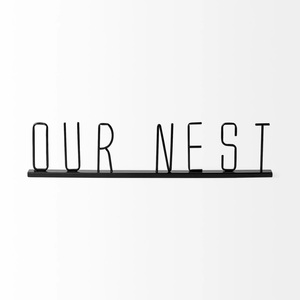 Notre nid Accent objet de bureau et pièce maîtresse bureau et maison décoratifs mots personnalisés Accent cadeau objet - Product Image 1