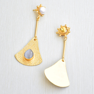 Pendientes de Latón al por Mayor con Perlas y Piedras Preciosas Auténticas, Textura Mate de Latón, Sin Níquel, Duraderos, Perfectos para Venta al por Mayor - Product Image 3