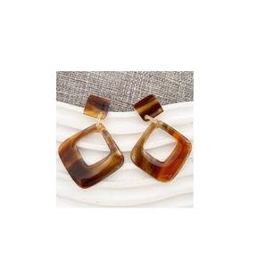 Nueva joyería de moda Prue Buffalo Horn Earring Tamaño personalizado Mejor diseño Recién llegados Buffalo Horn Earring Classic Look - Product Image 2