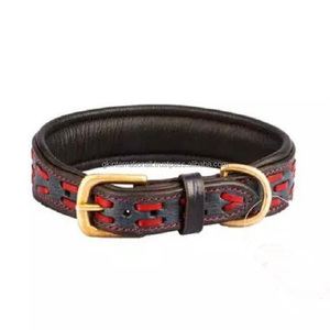 Collar de perro de cuero marrón acolchado suave con diseño trenzado a mano, costura de borde fuerte y herrajes ajustables de latón antiguo - Product Image 4