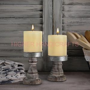 Élégant ensemble de 2 bougeoirs en bois vieilli et en métal décor de table de ferme conception de lanterne pour cheminée de Noël - Product Image 4