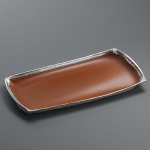 ถาดหนังที่หรูหราพร้อมขอบเย็บและด้ามจับที่แข็งแรงให้ทั้งความสวยงามและความสะดวกสบายในการใช้งานทุกวัน - Product Image 1