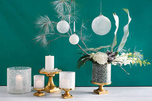 Bougeoir en aluminium avec verre Votive en or Design unique Bougeoir en métal Bougeoir fait à la main - Product Image 3