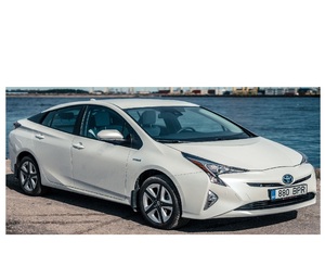 Un excellent rapport qualité-prix pour la Prius hybride AWD R19 avec intérieur sombre et direction à gauche-Prix abordable - Product Image 1