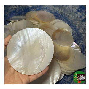 Cucchiaio e Piatto Rotondi in Madreperla, Piatto Multifunzionale per Design d'Interni, Cucchiaio e Piatto in Madreperla per Cene Gourmet - Product Image 1