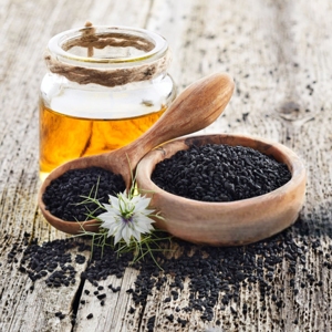 Huile de cumin noir 100% biologique 100% naturelle pressée à froid de qualité supérieure en provenance d'Inde OEM Améliore l'immunité Bénéfique pour les cheveux et la peau - Product Image 5