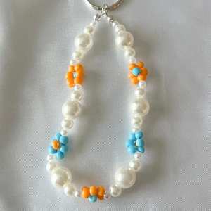 Llavero de flores con cuentas Perlas de imitación tejidas - Product Image 2