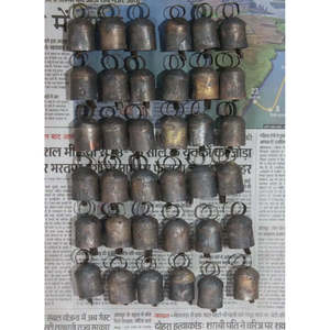 Campanas Rústicas de Metal y Hierro con Parte Superior Redondeada, 2 Campanas Artesanales - Suministro al por Mayor para Manualidades y Decoración - Product Image 2