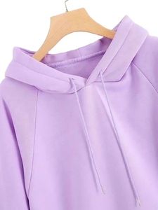 Sweat-shirt à capuche ample en molleton de coton brodé sur mesure pour femme, avec impression en relief et manches raglan - Product Image 3
