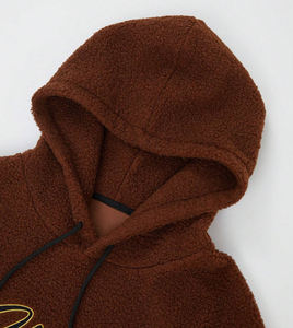 Sudadera con capucha de bolsillo con gráfico de letras informales para hombre - Product Image 5