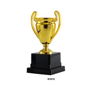 Grand trophée d'or Récompenses de la coupe Trophées de participation à des tournois sportifs pour les accessoires de fête Récompenses Prix gagnants - Product Image 3