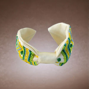 ที่คาดผมผ้าปักลูกปัดทำมือสุดพิเศษ ดีไซน์หรูหรา นุ่มสบาย ดีไซน์บุหนานุ่ม เหมาะสำหรับงานปาร์ตี้และงานแต่งงาน - Product Image 3