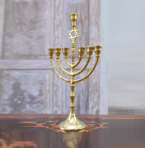 CANDELABRES MENORAH RELIGIEUX DESIGN EN RELIEF BOUGEOIR EN MÉTAL NINI CANDLESTICK MENORAH VENTE CHAUDE - Product Image 3