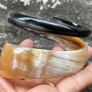 กำไลข้อมือสีฮอร์นธรรมชาติทำด้วยมือเครื่องประดับรูปเขาควาย & วัวสำหรับงานแต่งงานความรักและความโรแมนติกโดย fwe - Product Image 5
