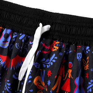 Pantalones cortos deportivos de impresión completa de nuevo diseño, pantalones cortos de sublimación transpirables de verano para hombres con cintura elástica - Product Image 3