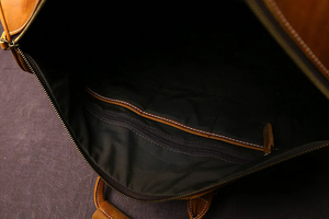 Sac de voyage pliable en cuir véritable durable avec fermeture éclair, design portable et doublure en cuir pour les voyages - Product Image 5