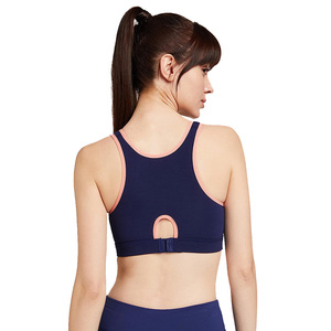 Sujetador deportivo con estampado de sublimación más vendido para damas en tela de poliéster 100% Cross Back Sujetador de ropa de Yoga para Mujeres Diseño personalizado - Product Image 4