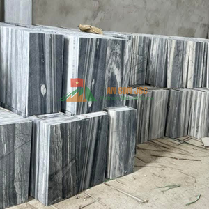 กระเบื้องหินอ่อนธรรมชาติเวียดนามสีขาวคริสตัล ขนาด 12x12 นิ้ว แบบขัดเงา ป้องกันการลื่น สำหรับปูขอบสระน้ำและพื้นลานกลางแจ้ง - Product Image 3