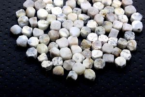 25pcs Opaque Blanc Laiteux 8-10MM Naturel Dendritique Opale Équilibrage Pierres Précieuses Fabrication de Bijoux 25pc Propre Opale Pierres Précieuses Lâches" - Product Image 2