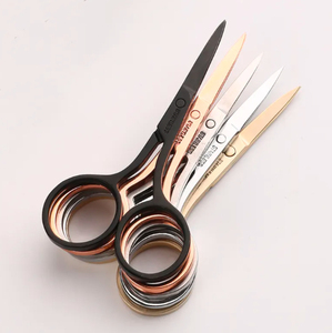 Ciseaux à ongles de beauté Outils professionnels à bord tranchant en acier inoxydable durables et sans rouille disponibles dans nos installations - Product Image 3