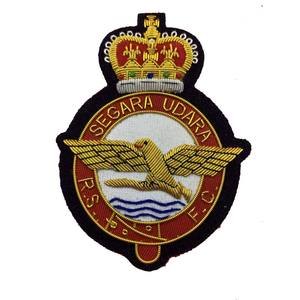 Insignia de Blazer Bordada a Mano del Royal Singapore Flying Club con Diseño Personalizado, Color Personalizado y Calidad Superior - Product Image 1