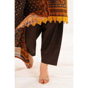 ชุดเดรสปากีสถานแบบ 3 ชิ้น รุ่น WNS-52025 ผ้าฝ้ายพิมพ์ลาย Khaddar สำหรับเทศกาล พร้อมผ้าคลุมไหล่ Dupatta ชุดสำหรับงานเฉลิมฉลองแบบอินเดีย - Product Image 1