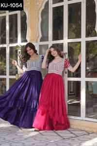 Las últimas mujeres usan estrellas Georgette con cuentas bordadas Lentejuelas Trabajo Anarkali Vestidos elegantes con tallas grandes disponibles para mujeres - Product Image 2