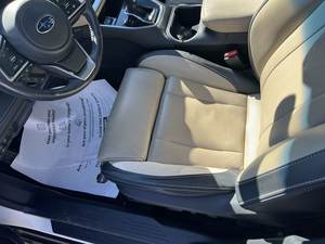 Pre-owned Clean 2020 Subar-u Outback Limited - Product Image 3
