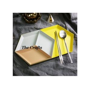 Plateau de service de forme rectangulaire en galvanisé de qualité supérieure pour ustensiles de cuisine avec poignées en bois - Product Image 2