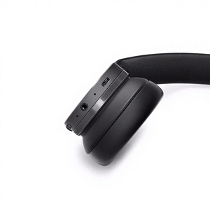 Audífonos Beoplay H95 Over-Ear con Cancelación Activa de Ruido, hasta 20 Horas de Duración de la Batería, Marco de Aluminio y Cuero de Cordero - Product Image 5