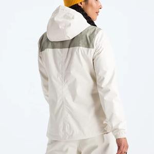 Chaquetas Softshell resistentes al agua de nuevo estilo para mujer. Transpirables de alta calidad con bolsillos laterales y capucha ODM y OEM disponibles - Product Image 5