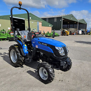 Nouveau tracteur agricole SOLIS 26M SideShift 30 CV 4RM à transmission par engrenages avec pompe et roulement de boîte de vitesses - Product Image 1