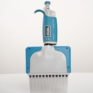 Pipeta Vertex Gold de 12 Canales Totalmente Autoclavable con Pantalla de 4 Dígitos y Resistencia a los Rayos UV, Certificación ISO9001, Garantía de 2 Años - Product Image 1