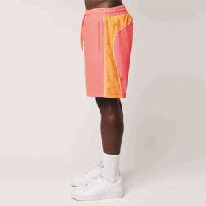 2024 กางเกงขาสั้นว่ายน้ําผู้ชายสั่งทําคุณภาพสูงพร้อมซับตาข่ายกางเกงขาสั้นชายหาดโพลีเอสเตอร์ 100% สําหรับผู้ชายทุกสี - Product Image 4