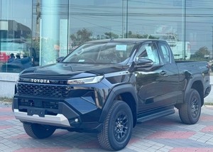 Camionetas Hilux Usadas 2025 con Motor de Gasolina 2.7 2TR, Cabina Simple, 4 Asientos, Faros LED, Neumáticos R17, Aire Acondicionado Automático, en Venta - Product Image 5